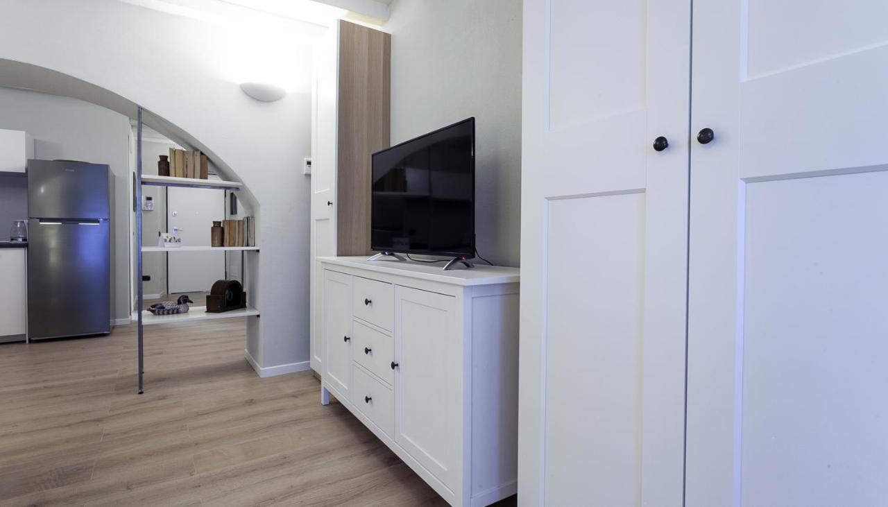 Italianway - Rosales 1 Studio Apartment Milan Luaran gambar